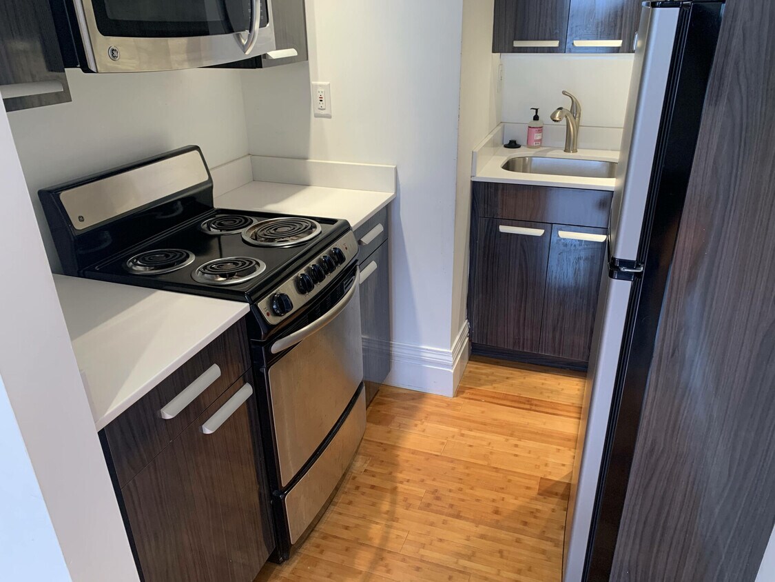 Primary Photo - 255 Newbury St