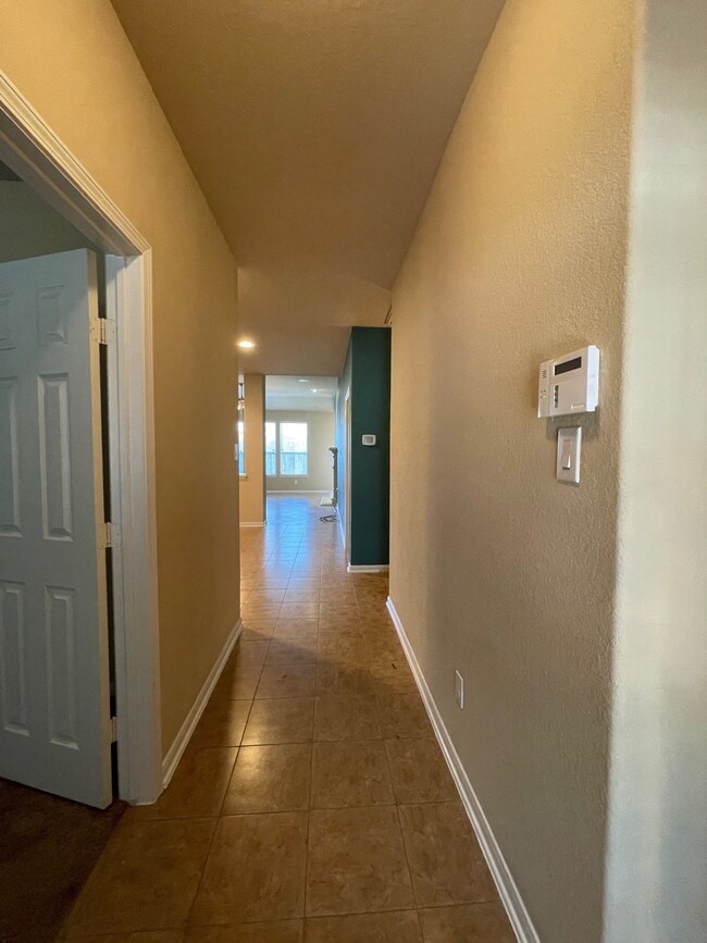 Building Photo - 21554 Hawkspur Ridge St
