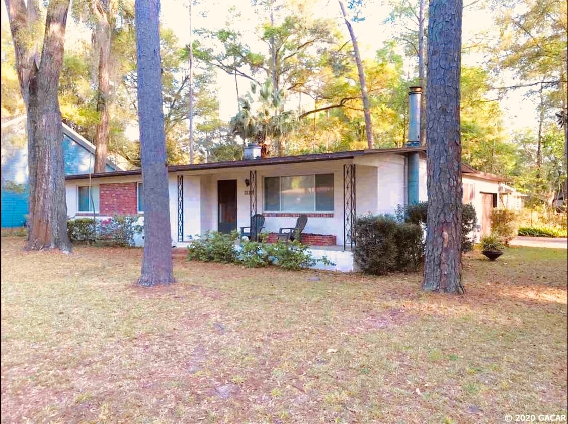 Photo - 3125 W University Ave (Gainesville, FL)