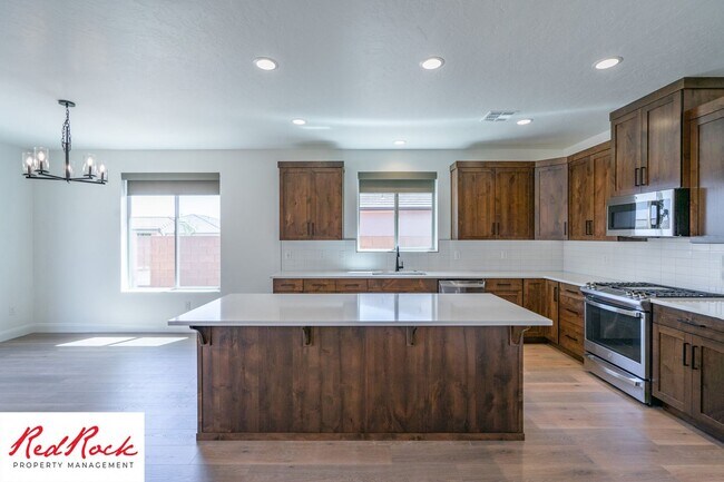 Building Photo - BRAND NEW Stunning 3 Bedroom Home Minutes ...