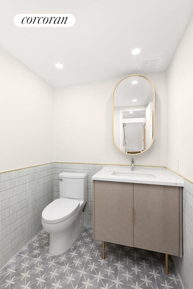 Foto del edificio - 135-145 W 70th St