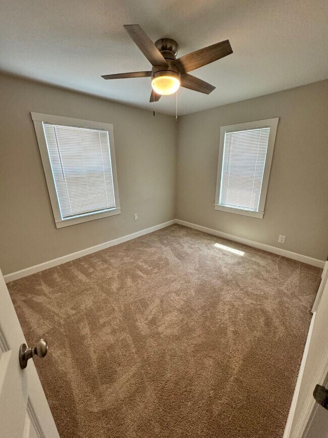 Building Photo - Winter Garden Remodel