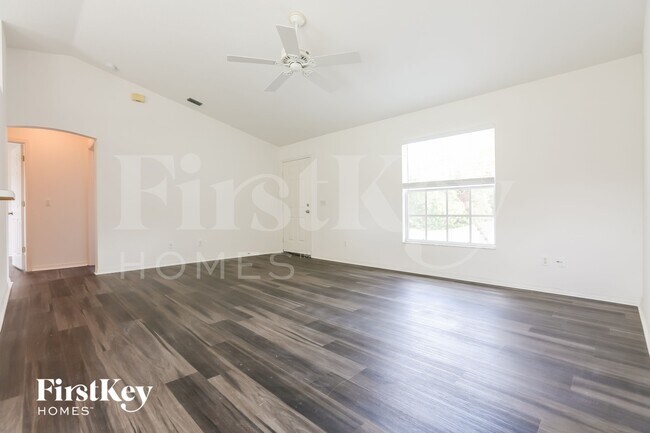 Foto del edificio - 11092 Vanessa Ave