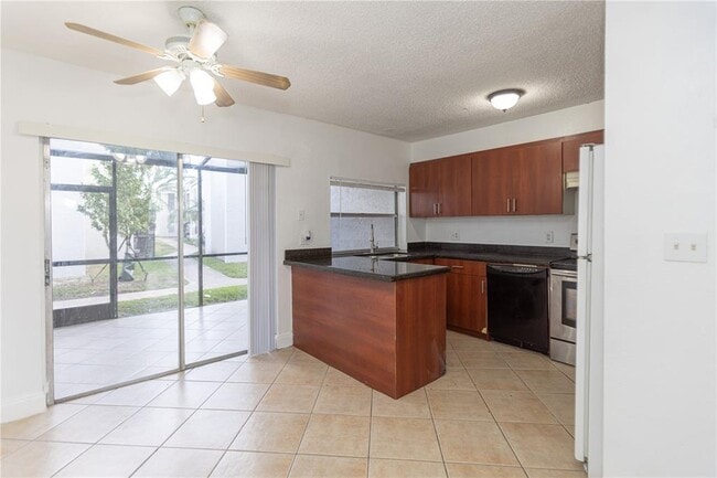 Building Photo - 4415 Treehouse Ln