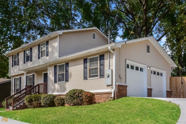 Building Photo - 4466 Chartley Pl