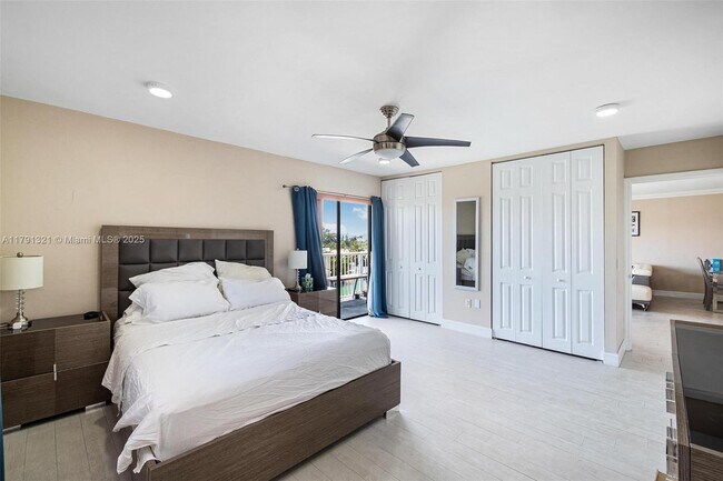 Foto del edificio - 110 S Shore Dr