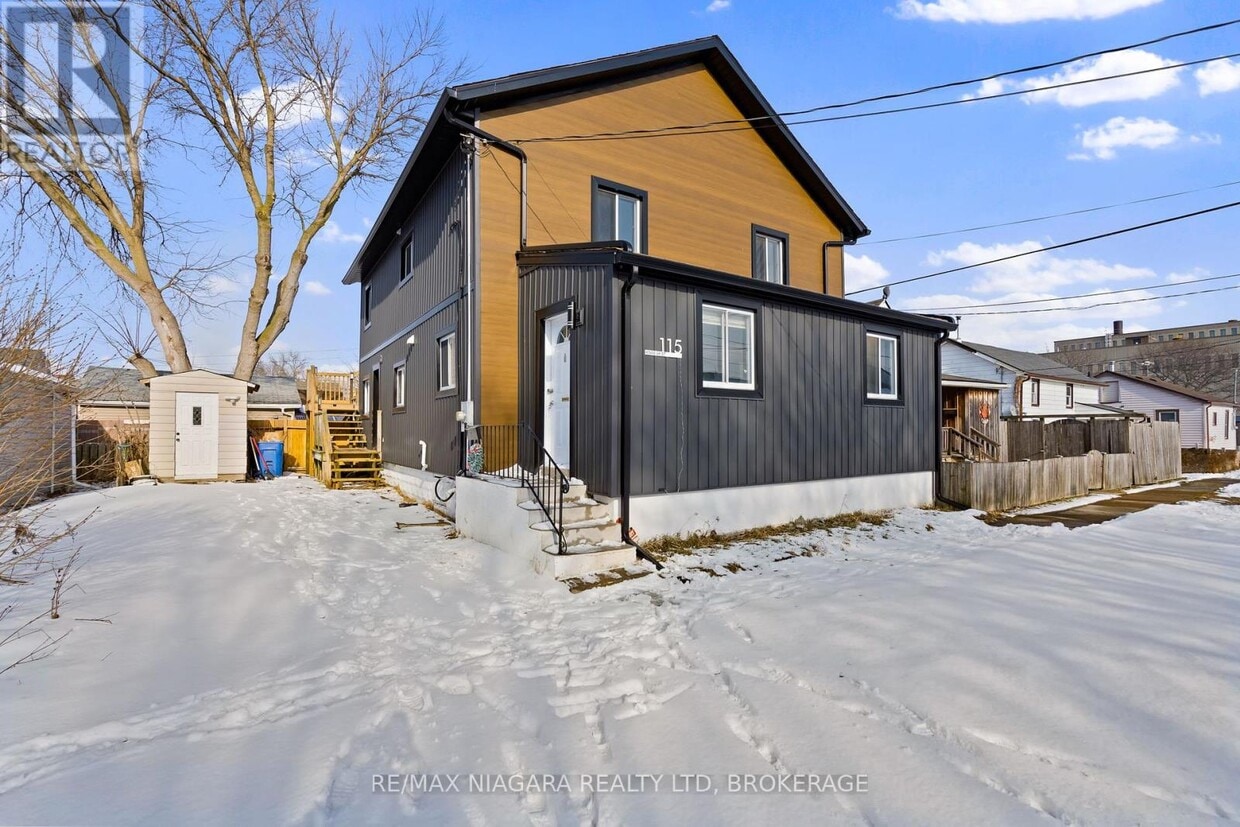 Primary Photo - 115-115 Kinnear St