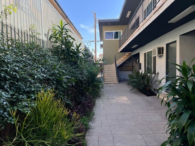 Foto del edificio - 12618 Pacific Ave