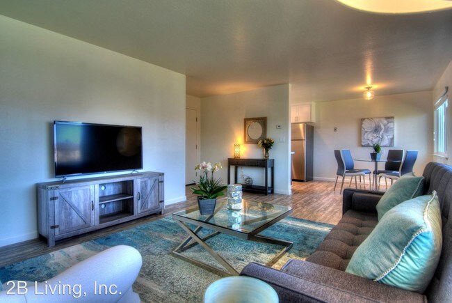 Building Photo - 565 Escuela Ave