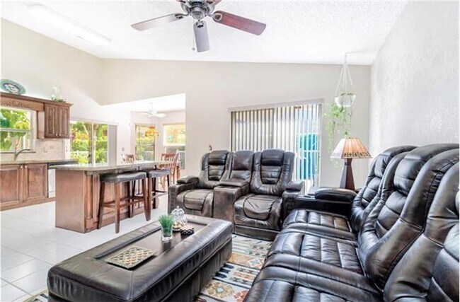 Foto del edificio - 4790 NW 7th St