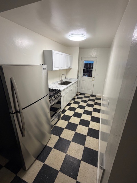 Kitchen - 517 Cedar St