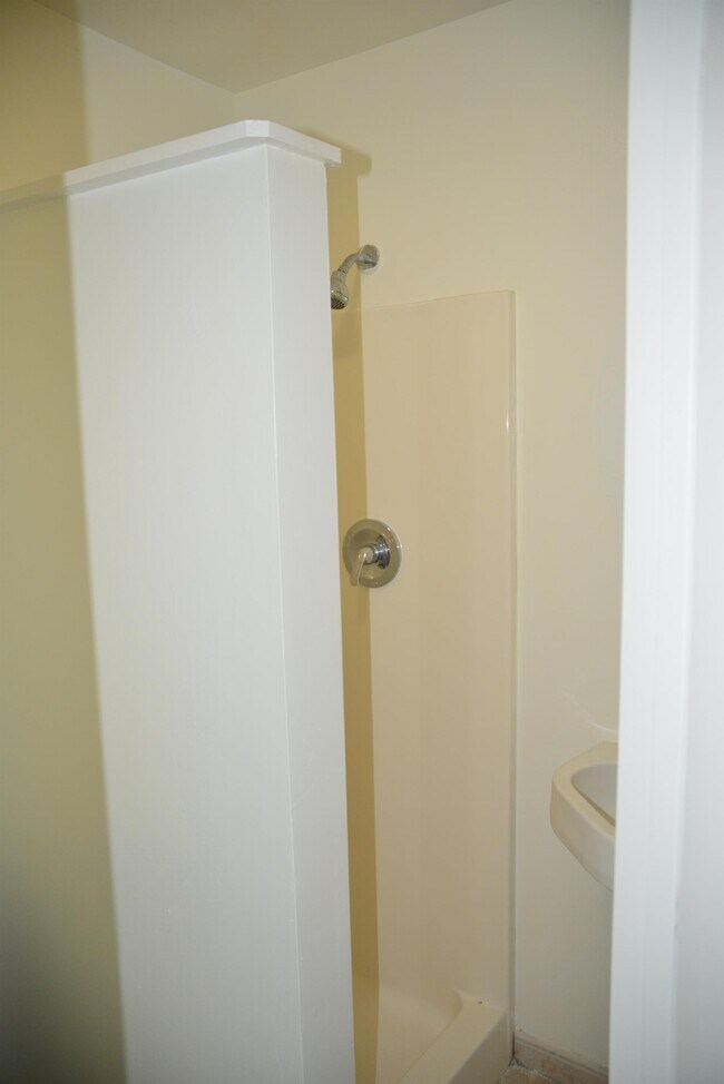 Building Photo - 2510 Ivan Ct