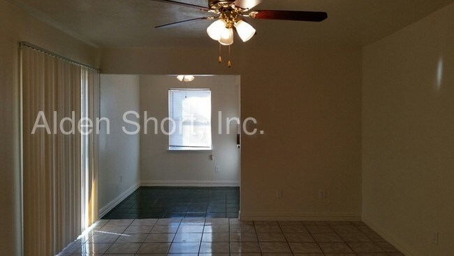 Building Photo - 1114 High Meadow Dr