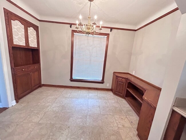 Building Photo - Updated single family house in Parma ( No Section 8)