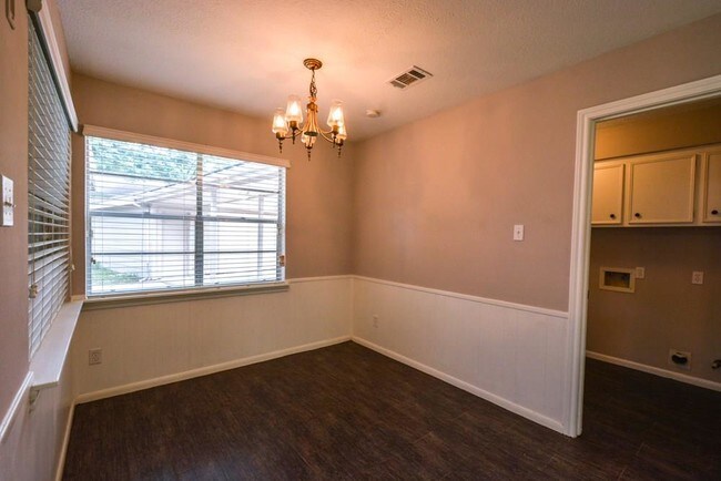 Foto del edificio - 4806 Geneva Dr