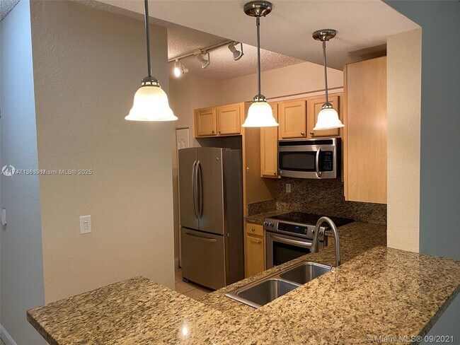 Foto del edificio - 6001 SW 70th St