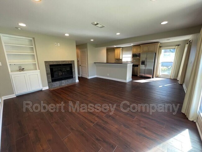 Foto del edificio - 2383 Clarendon Ave