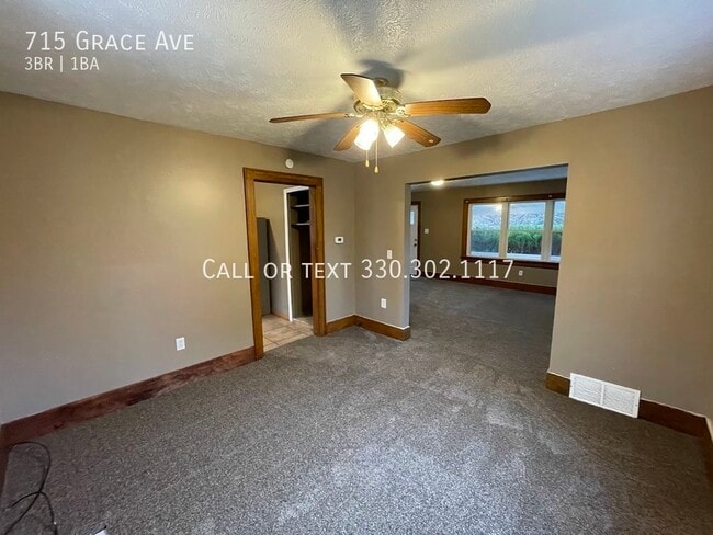 Building Photo - Three bedroom one bathroom home for rent