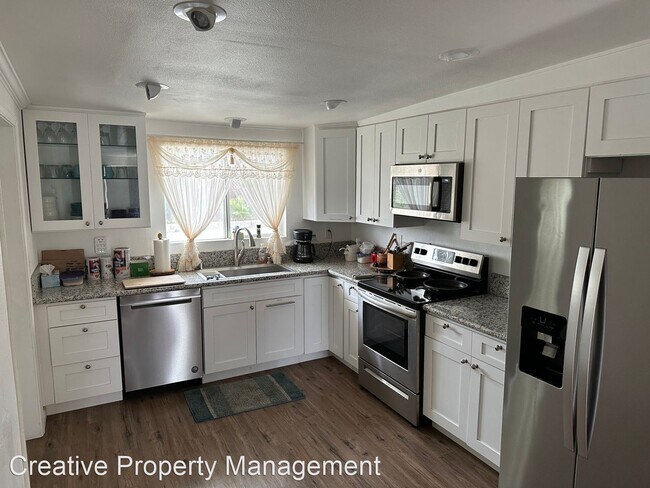 Foto del edificio - 3 br, 3 bath House - 817 Laguna Ave