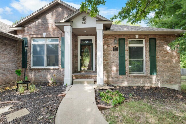 Foto del edificio - 4111 Watertown Pl