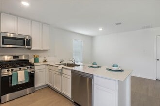 Building Photo - 12406 Lady Slipper Rd