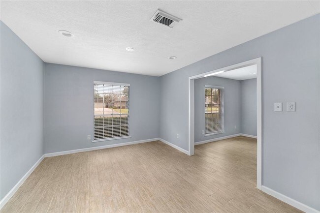 Building Photo - 7122 Bayou Forest Dr