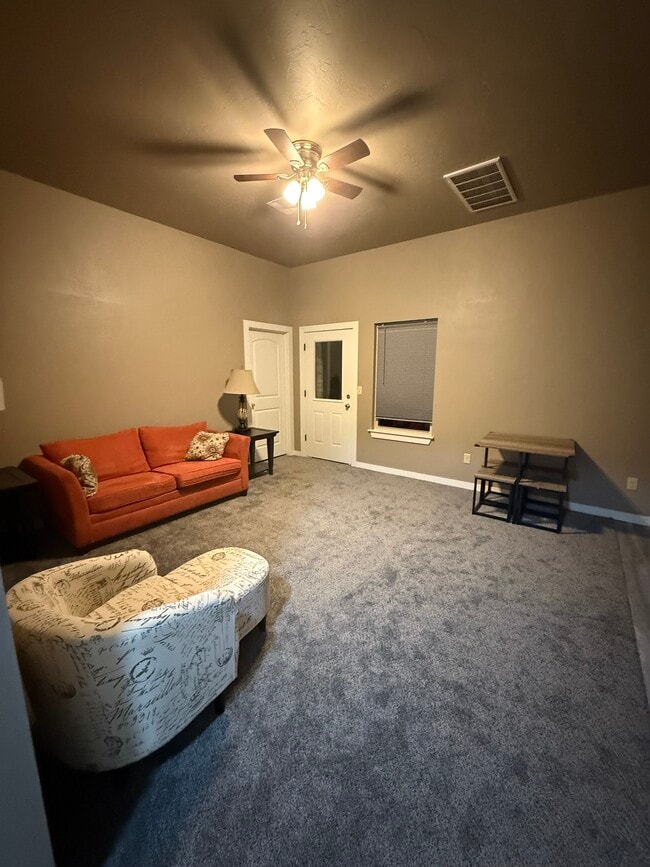 Foto del edificio - 314 W Illinois Ave