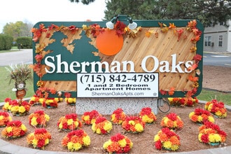 Building Photo - Sherman Oaks Apartments