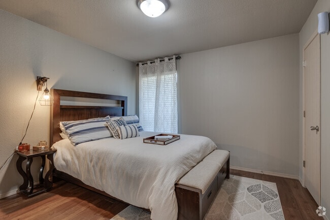 1BR , 1,5BA-765SF - The Cottages at Hefner Road