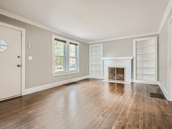 Foto del edificio - 1674 Melrose Dr SW