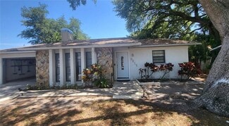 Building Photo - 3215 51st Ave Terrace W