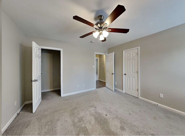 Foto del edificio - 200 Denver Ave