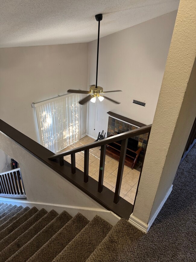 Foto del edificio - 3923 Tanglewilde St