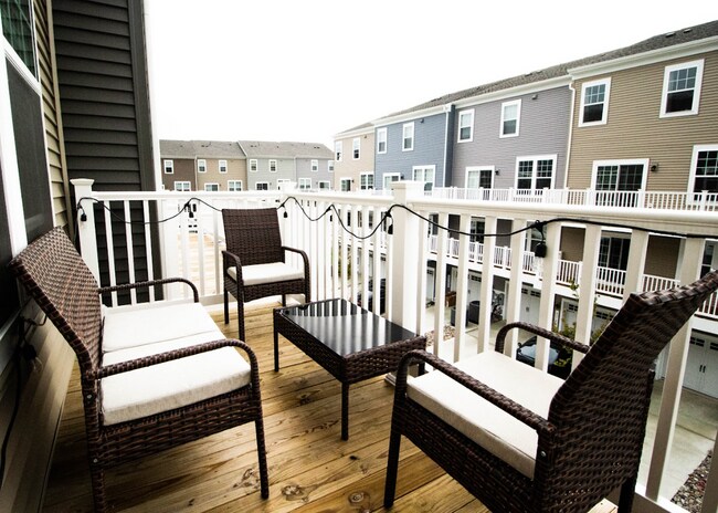 Foto del edificio - 3711 Silver View Ln