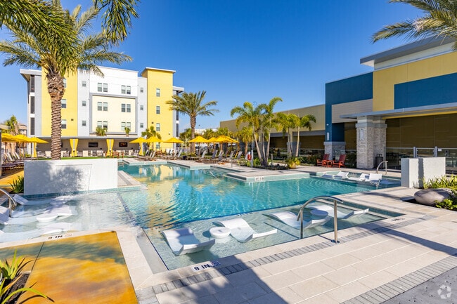 Heated Saltwater Pool - Addison Square