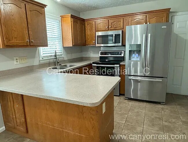 Foto del edificio - 5216 Ballentine St