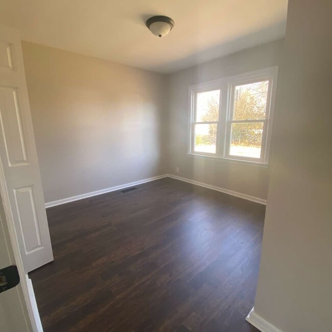 Building Photo - 3430 Leland Cir