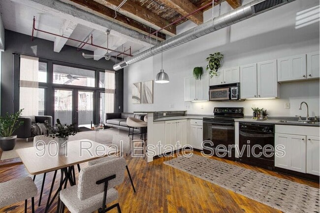 Photo - 421 S Main St Apartment