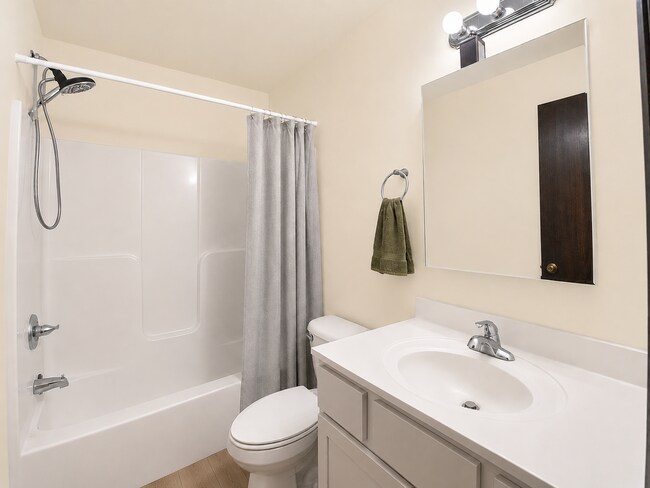 Foto del edificio - 543-545 N Crosby Ave