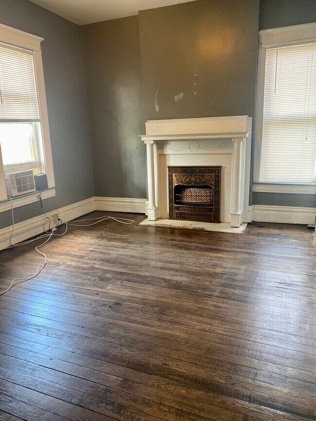 Foto del edificio - 1555 5th Ave