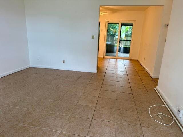 Building Photo - 9440 SW 51st St