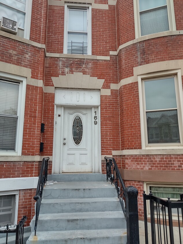 Primary Photo - 169 Bay Ridge Ave