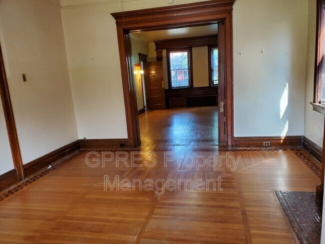 Foto del edificio - 425 S Aiken Ave