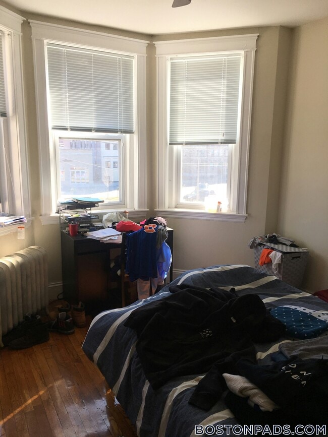 Foto del edificio - 1189 Commonwealth Ave