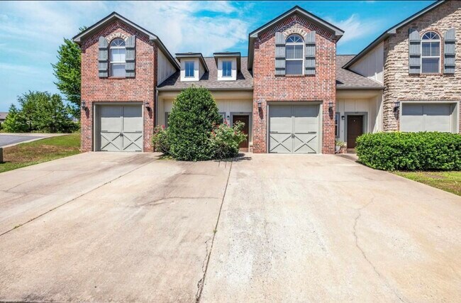 Foto del edificio - 102 Venezia Ln