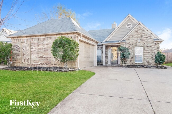 Building Photo - 8595 Shady Elm Dr