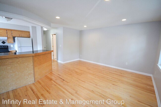 Foto del edificio - 3 br, 2 bath House - 4617 14th Ave NW