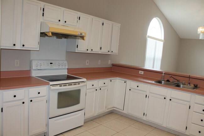 Building Photo - 625 Nautical Way
