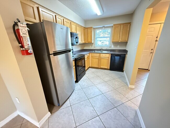 Foto del edificio - 1625 Martin Bluff Rd