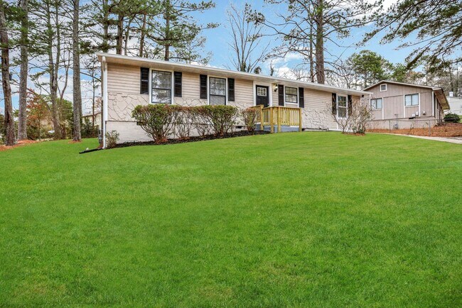 Building Photo - 4024 Big Valley Trl